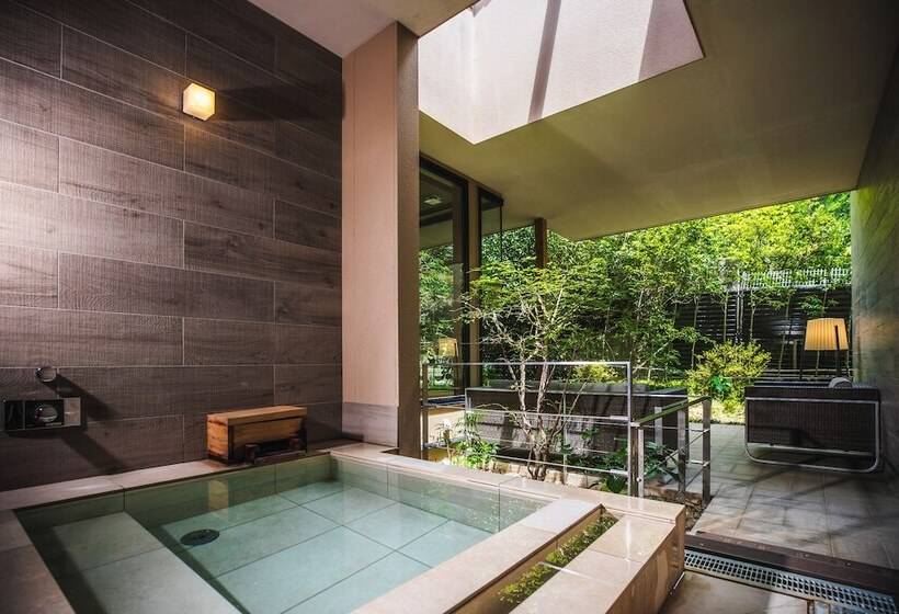 Unzen Kyushu Hotel   Mt Resort