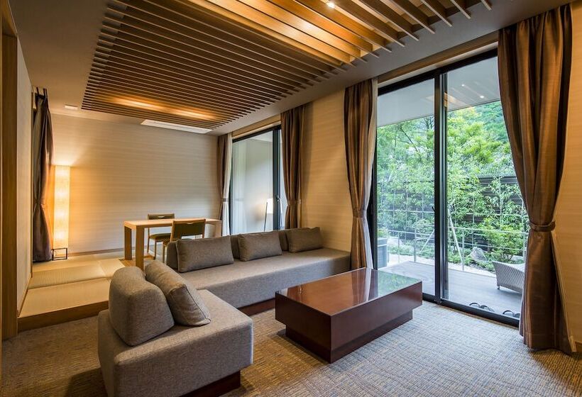 Unzen Kyushu Hotel   Mt Resort