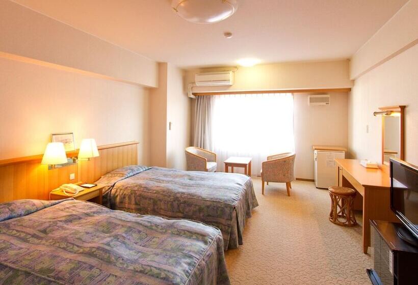 בית מלון כפרי Yuzawa New Otani