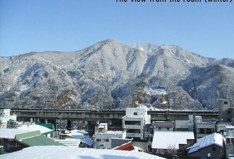 בית מלון כפרי Yuzawa New Otani