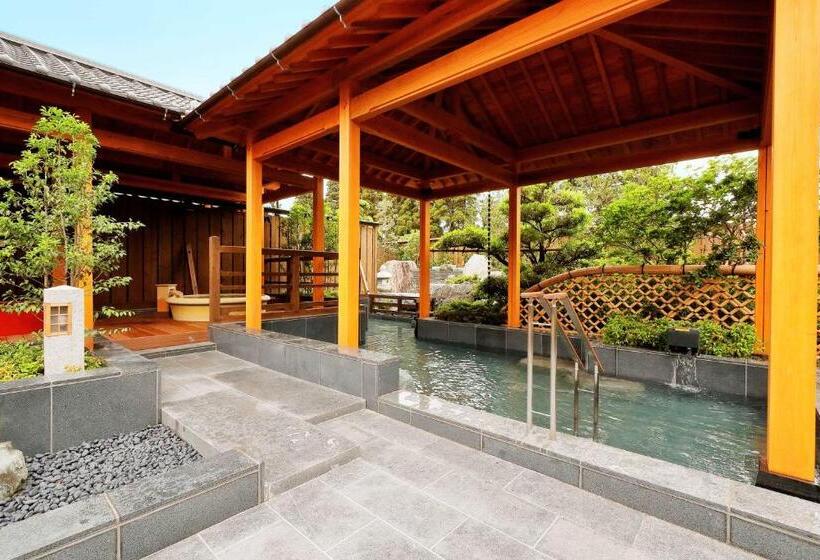 International Resort Hotel Yurakujo