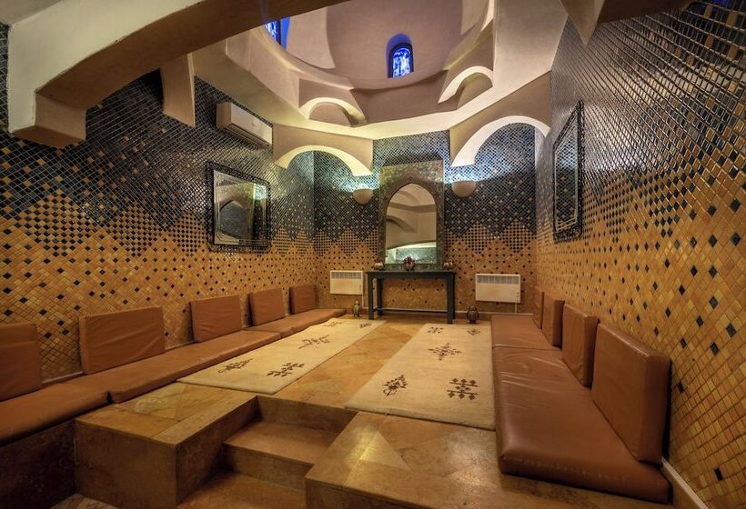 Rs Hotel Karam Palace