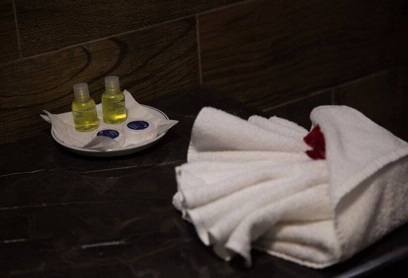 Rs Hotel Karam Palace