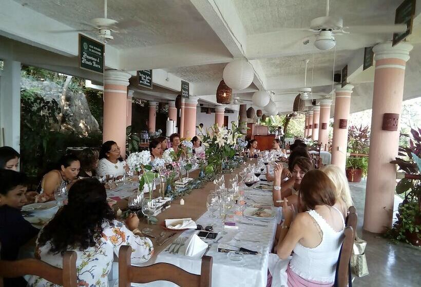 Catalina Beach Resort