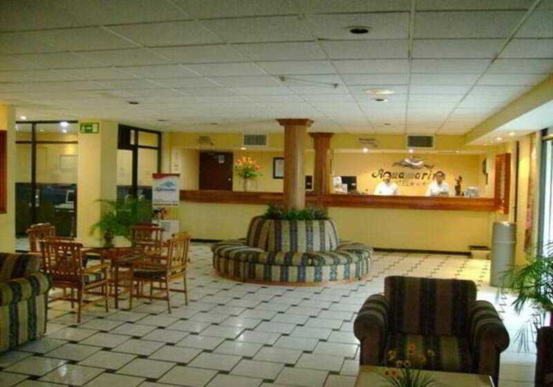 ホテル Aguamarina