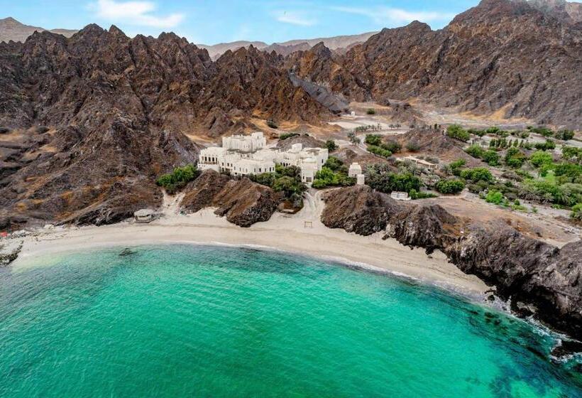 هتل Al Bustan Palace, A Ritzcarlton