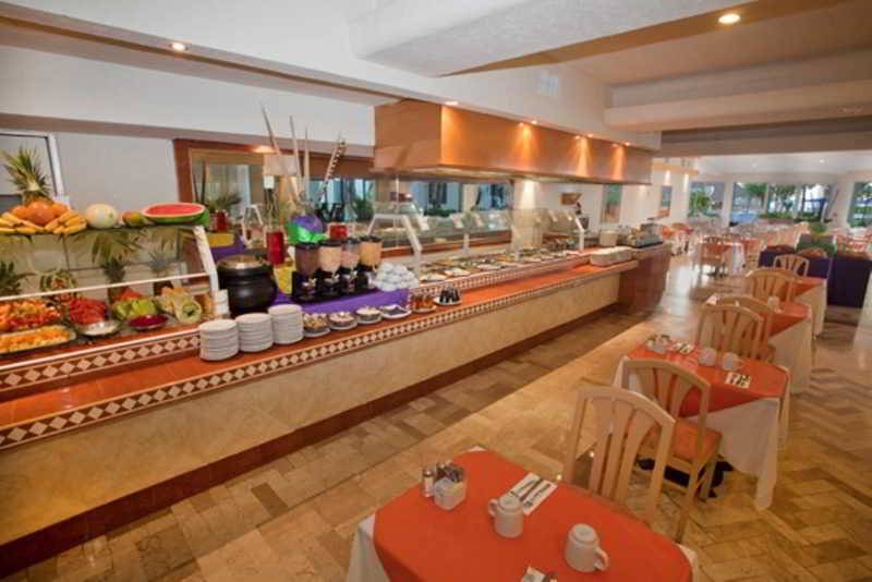 호텔 Aquamarina Beach Resort