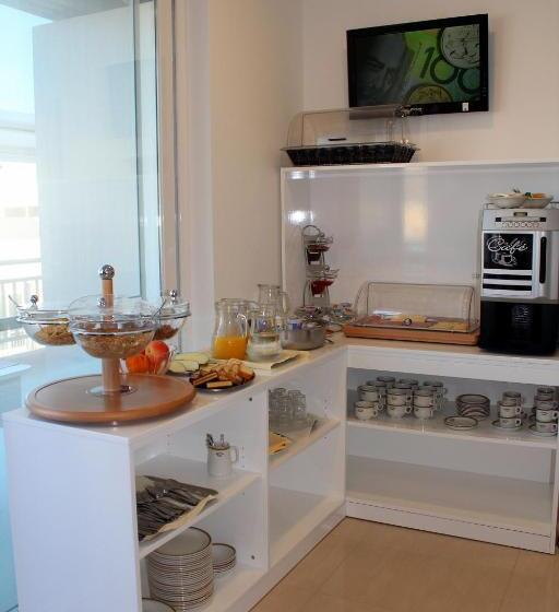 هتل Atlantis Lodge