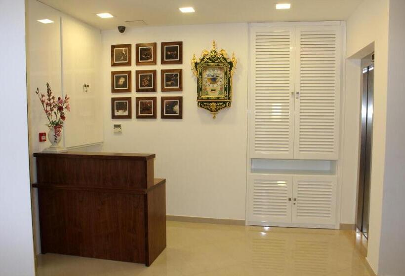 هتل Atlantis Lodge