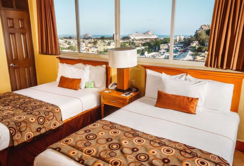 Отель Best Western Posada Freeman