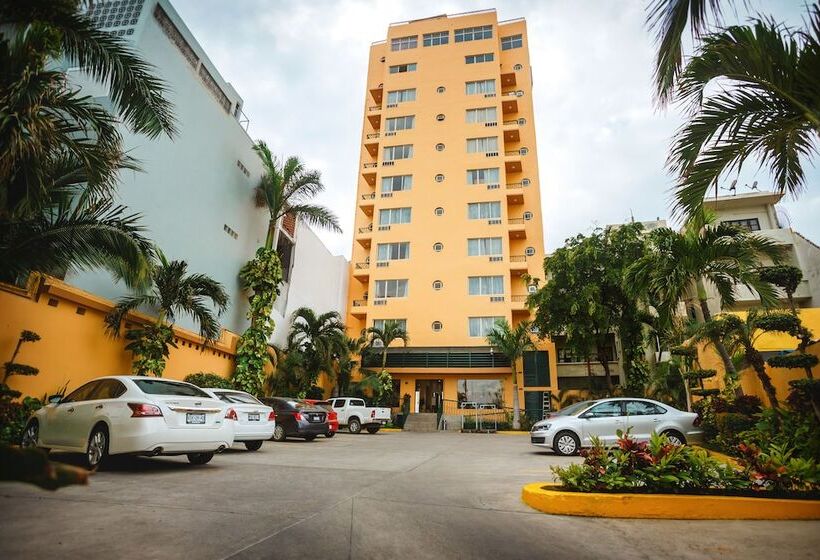 Отель Best Western Posada Freeman