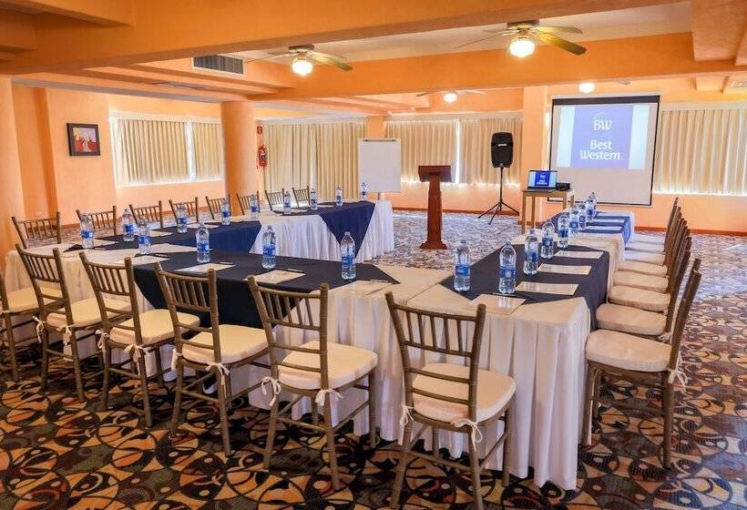 Отель Best Western Posada Freeman