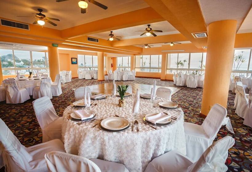 Отель Best Western Posada Freeman