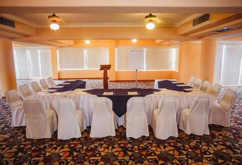 Отель Best Western Posada Freeman