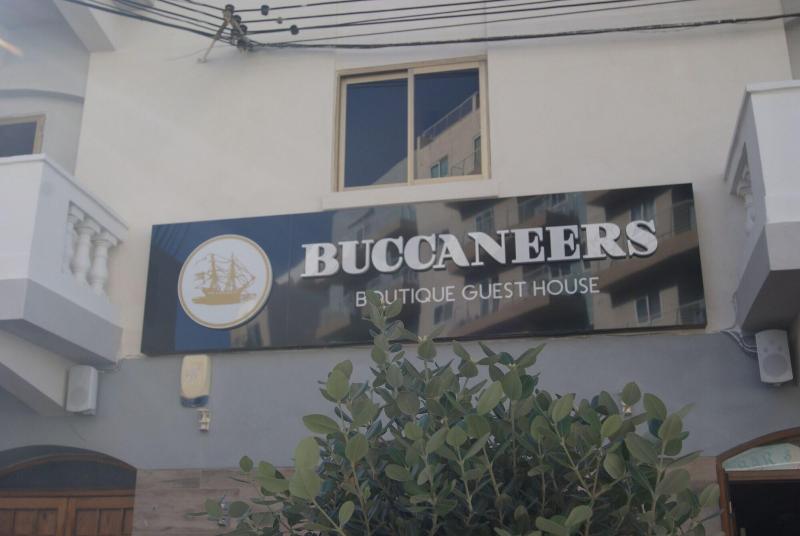 هتل Buccaneers Boutique Guest House
