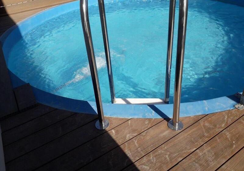 هتل Buccaneers Boutique Guest House