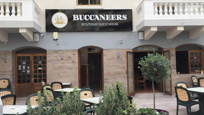 هتل Buccaneers Boutique Guest House