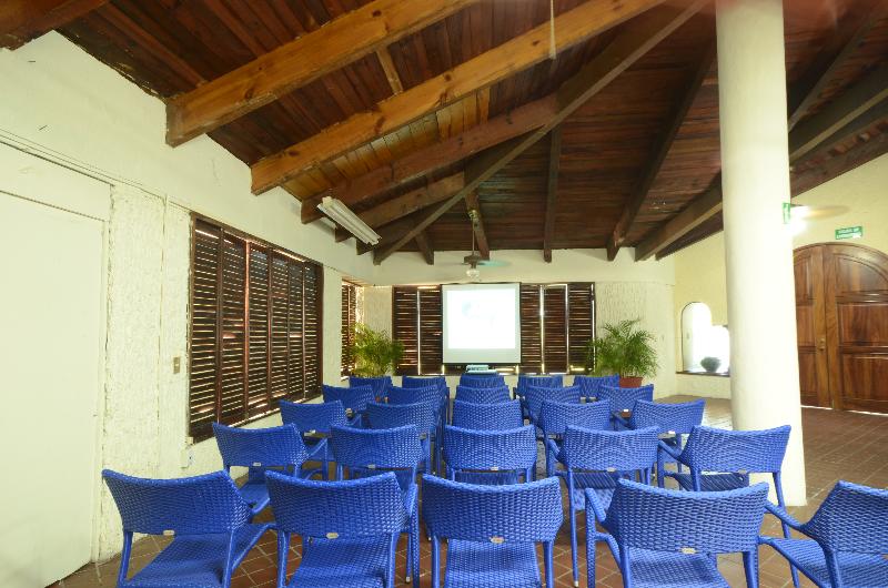 Cabo Blanco Hotel And Marina