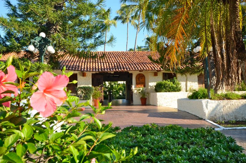 Cabo Blanco Hotel And Marina