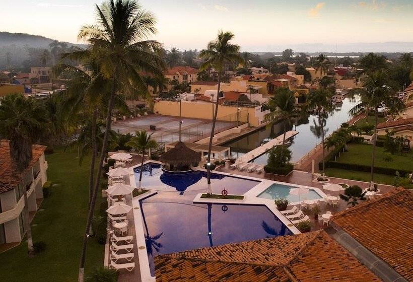 Cabo Blanco Hotel And Marina