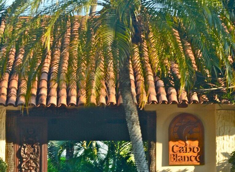 Cabo Blanco Hotel And Marina