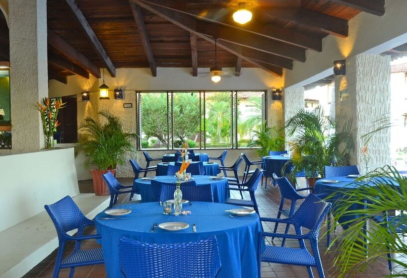 Cabo Blanco Hotel And Marina