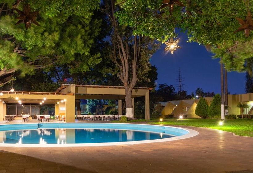 Отель Camino Real Guadalajara