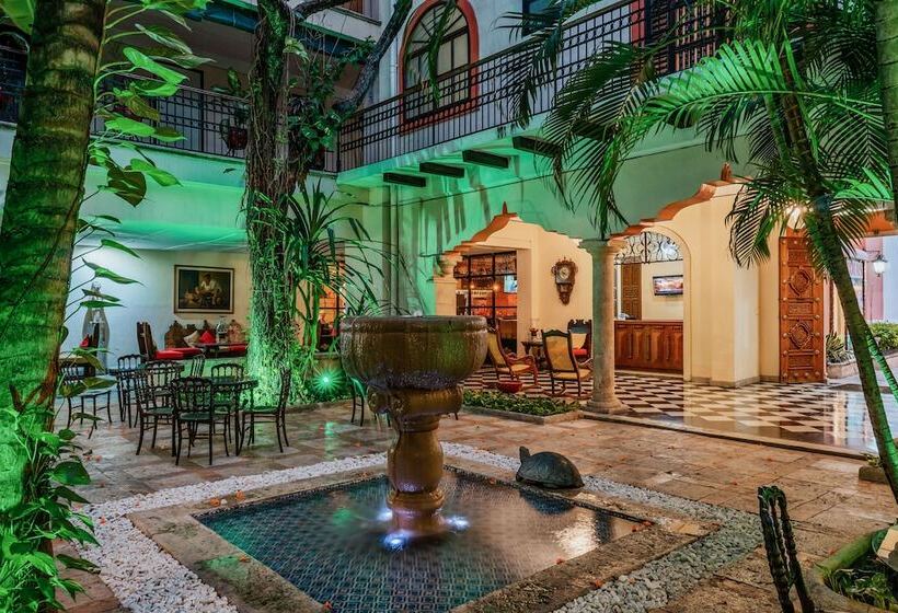 בית מלון כפרי Casa Del Balam Merida