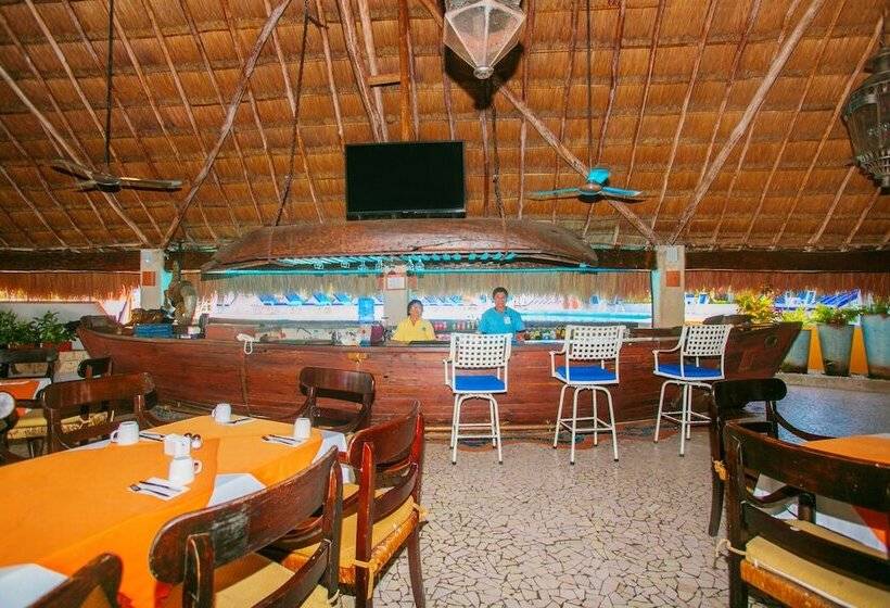 Casa Del Mar Cozumel Hotel & Dive Resort