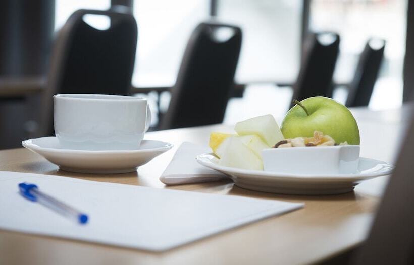 Clarion Collection Hotel Park