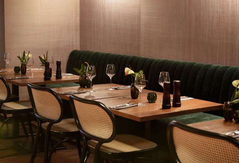 Clarion Hotel The Hub