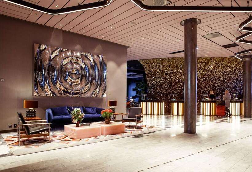 Clarion Hotel The Hub