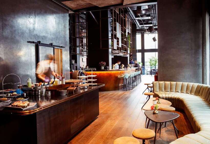 Clarion Hotel The Hub