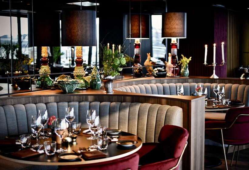 Clarion Hotel The Hub