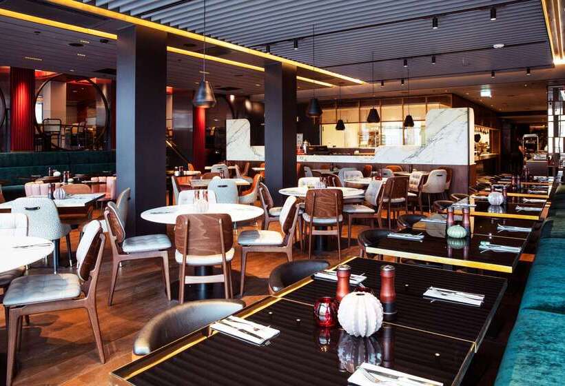 Clarion Hotel The Hub