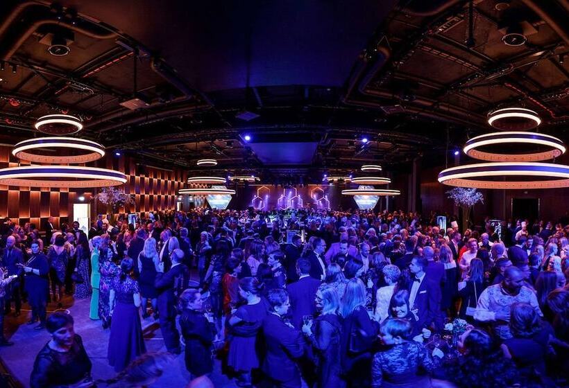 Clarion Hotel The Hub