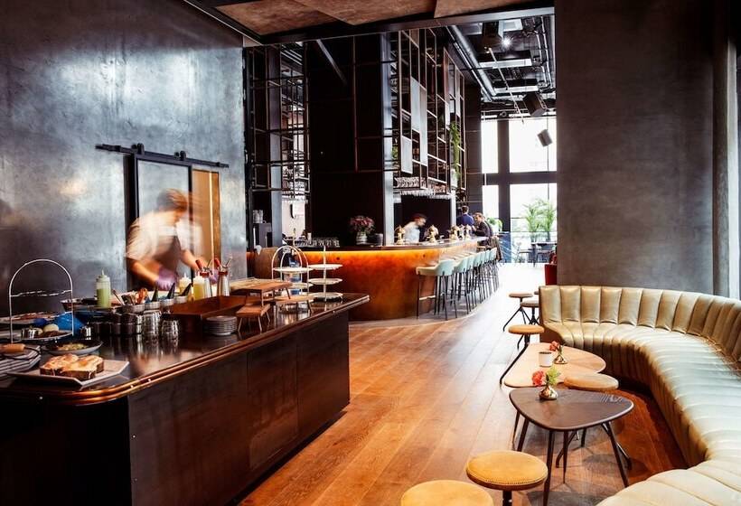 Clarion Hotel The Hub