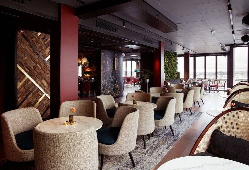 Clarion Hotel The Hub