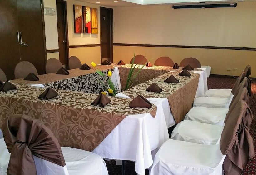 ホテル Colonial Ciudad Juarez