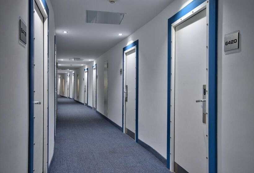 هتل Db Seabank Resort + Spa All Inclusive