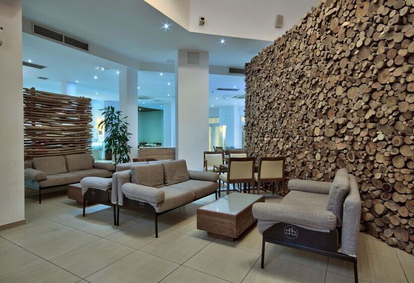 هتل Db Seabank Resort + Spa All Inclusive