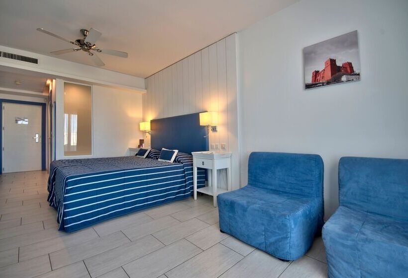 هتل Db Seabank Resort + Spa All Inclusive