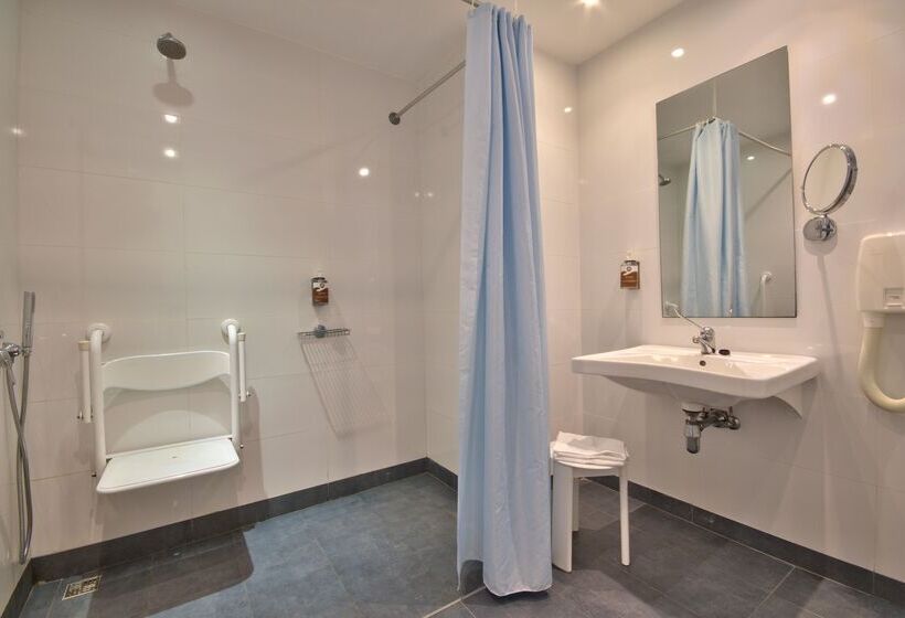 هتل Db Seabank Resort + Spa All Inclusive