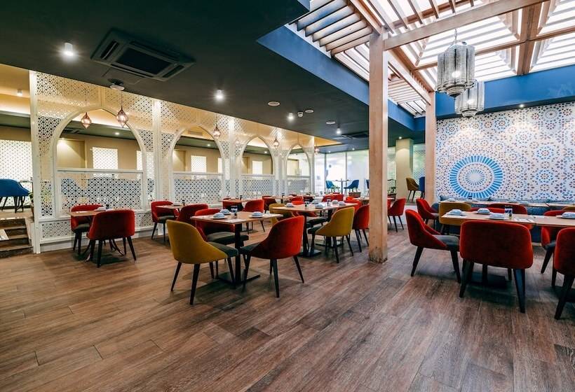 هتل Db Seabank Resort + Spa All Inclusive