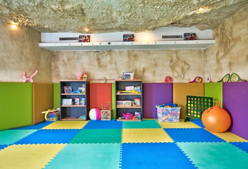 هتل Db Seabank Resort + Spa All Inclusive