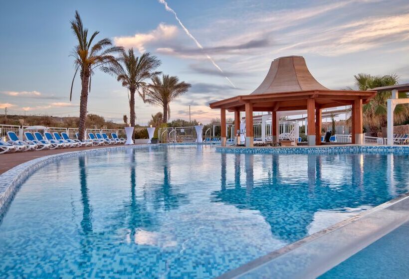 هتل Db Seabank Resort + Spa All Inclusive