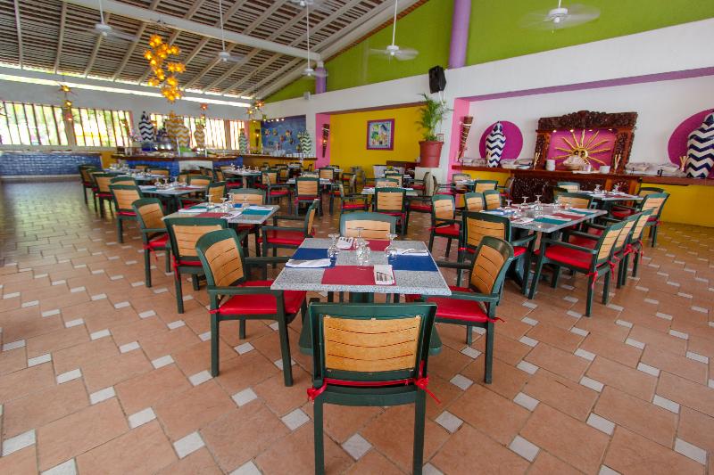 فندق Decameron Los Cocos Guayabitos, Ramada All Inclusive Resort