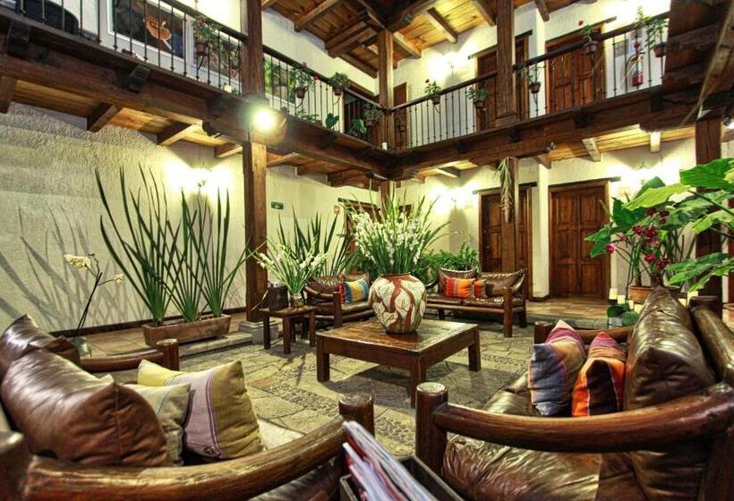 ホテル Docecuartos