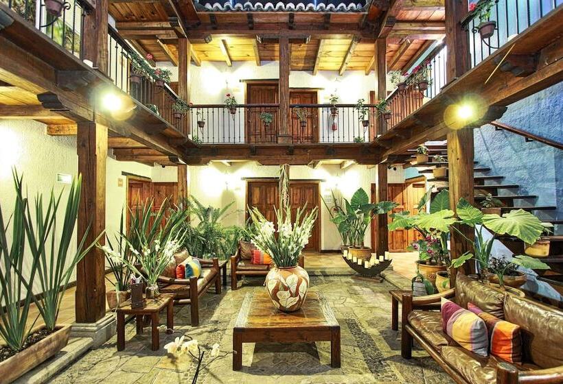 ホテル Docecuartos