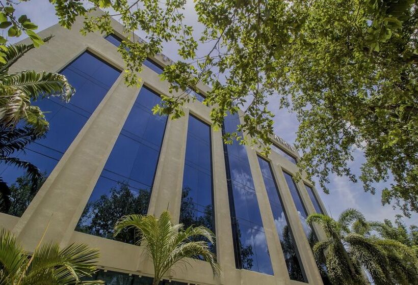 Отель El Español Paseo De Montejo